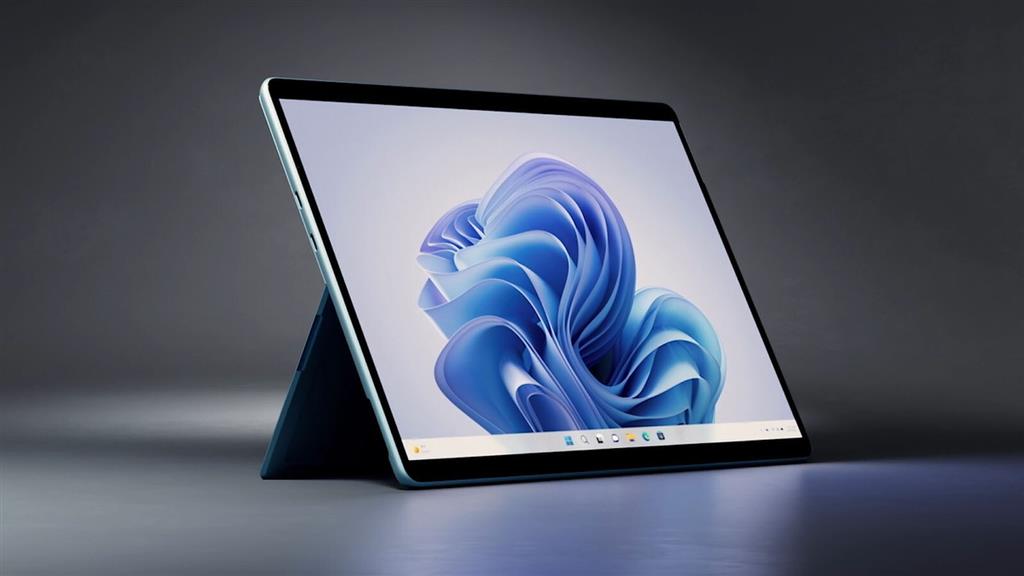 تبلت مایکروسافت 13 اینچ مدل Surface Pro 9 Core i5  16GB 256GB Tablet