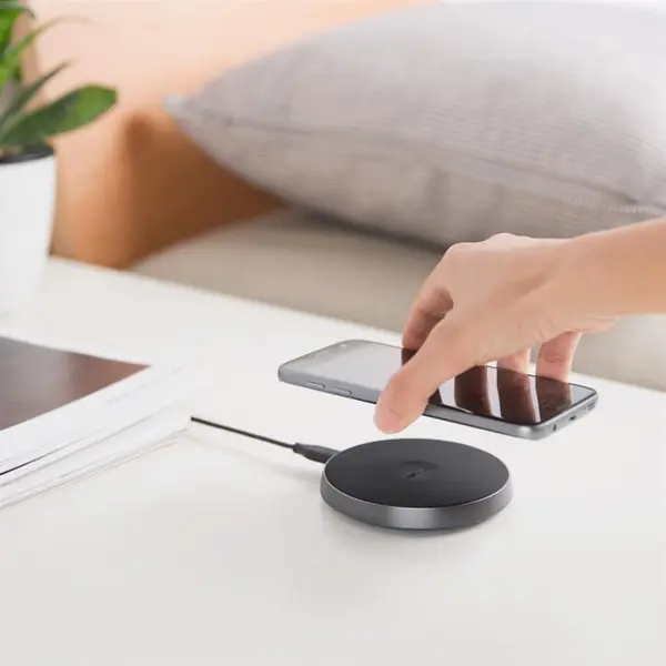شارژر بی سیم انکر مدل A2512H11 Anker A2512H11 Wireless Charger - 4