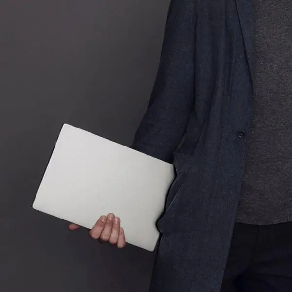 Xiaomi Mi Notebook Air -coreM-4GB-128GB-1GB