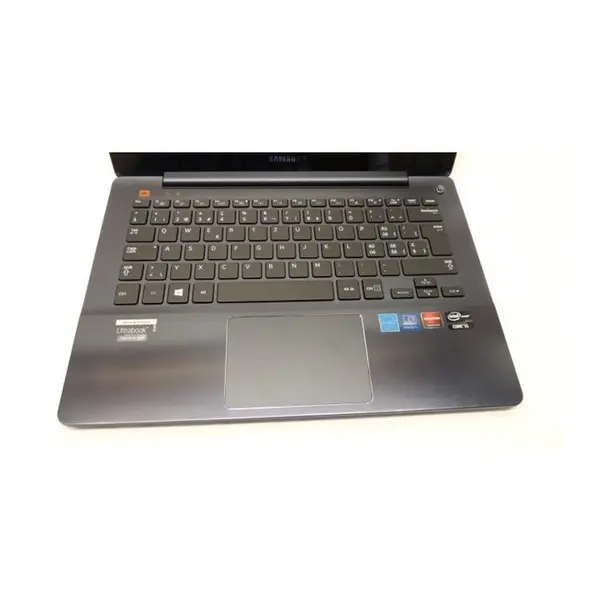 SAMSUNG NP740U3E-corei5-8GB-128GB-1GB
