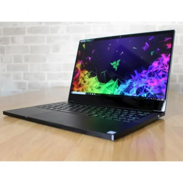 Razer Blade Stealth 13-Core i7 1065G7-16GB-512SSD-4GB 1650
