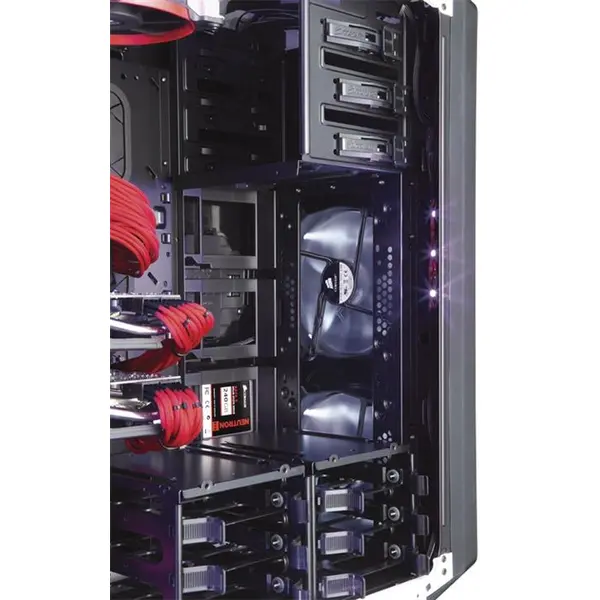 Corsair Graphite Series™ 760T Full-Tower Windowed Case