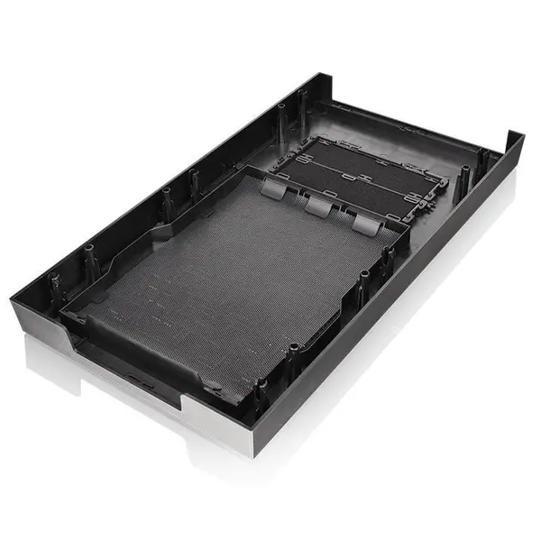 Thermaltake Core X31 Computer Case - 2