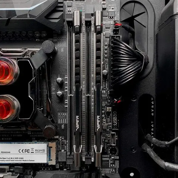 رم کامپیوتر پتریوت مدل Viper Steel Series DDR4 Dual فرکانس 3600 مگاهرتز و حافظه 64 گیگابایت Patriot Viper Steel Series DDR4 64GB 3600MHz Dual Channel Desktop Ram - 3