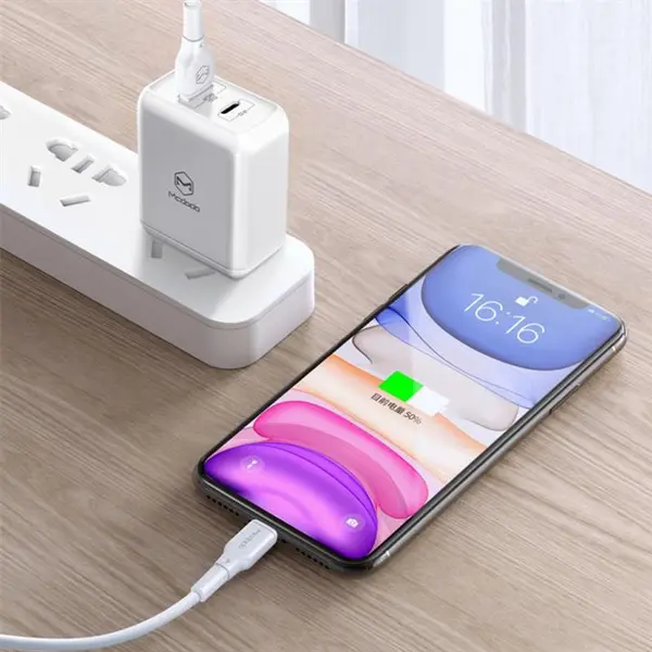 کابل تبدیل USB به لایتنینگ مک دودو مدل CA-7270 طول 1.2 متر - - 2