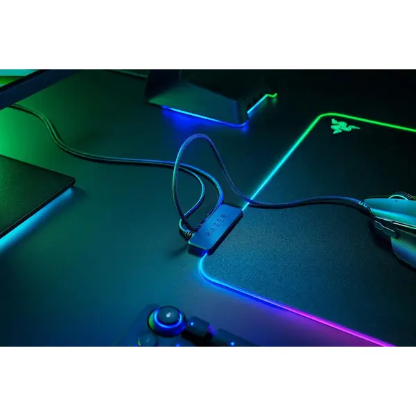 ماوس پد گیمینگ ریزر مدل FIREFLY V2 Razer Firefly V2 RGB Gaming Mouse Pad