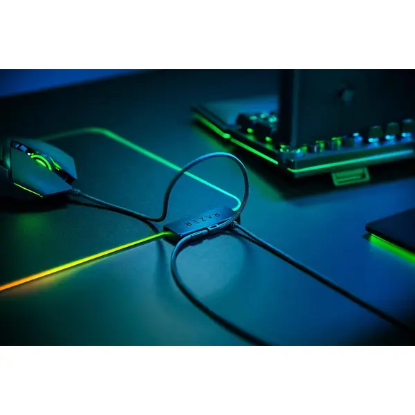 ماوس پد گیمینگ ریزر مدل FIREFLY V2 Razer Firefly V2 RGB Gaming Mouse Pad
