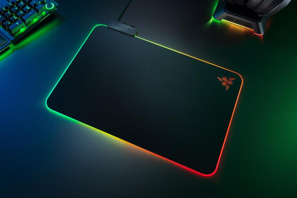 ماوس پد گیمینگ ریزر مدل FIREFLY V2 Razer Firefly V2 RGB Gaming Mouse Pad