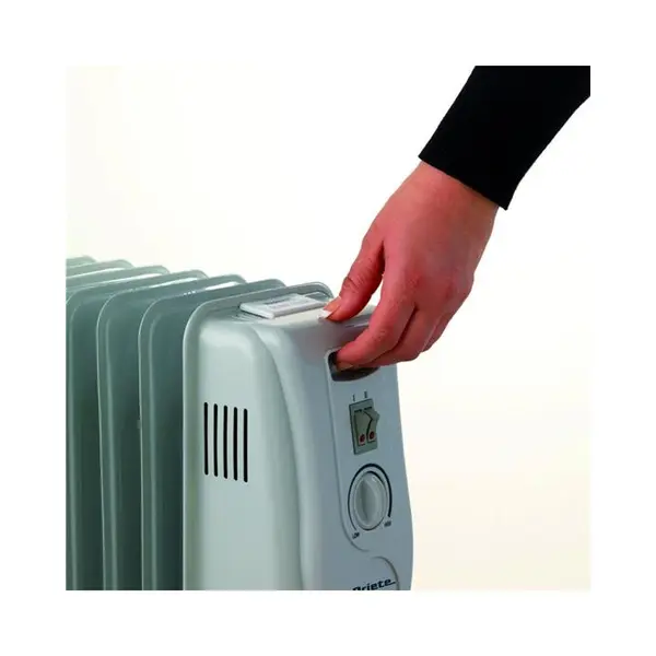 Ariete شوفاژ برقی فن دار 13 پره 2900 وات مدل 836/1