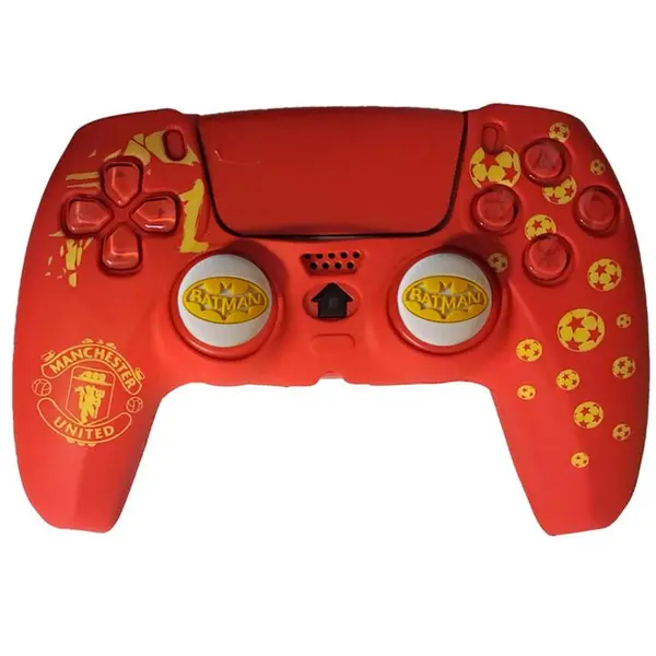 محافظ دسته پلی استیشن 5 طرح منچستر یونایتد مدل Manchester united PS5230 به همراه روکش آنالوگ - 2