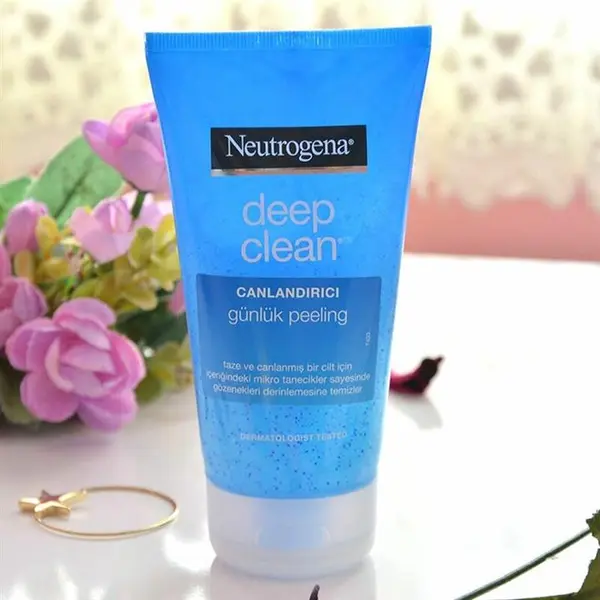 اسکراب روزانه مدل Deep Clean حجم 150 میلی لیتر نوتروژینا
