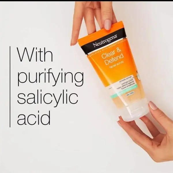 ژل اسکراب و لایه بردار پوست ضد جوش نوتروژنا NEUTROGENA