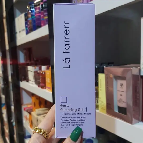 ژل بهداشتی بانوان 1 لافارر مدل Gentinal Cleansing Gel حجم 250 میلی لیتر