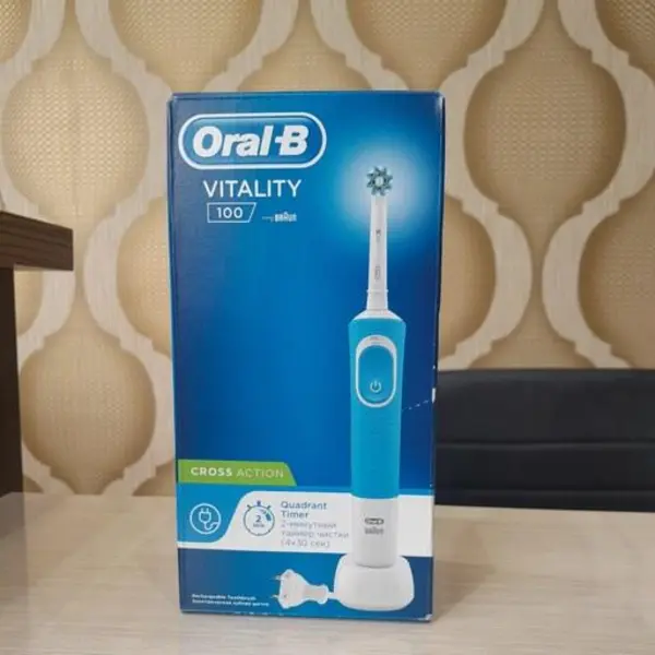 یدک یونیت مسواک برقی اورال بی Vitality 100 Black + سری مسواک Cross Action