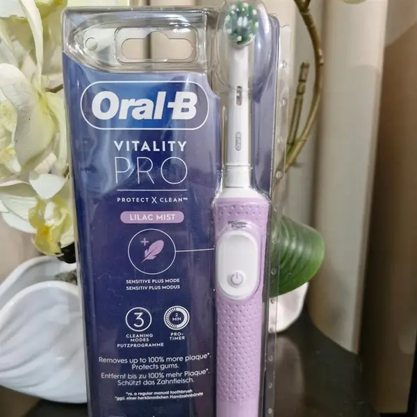 مسواک برقی اورال-بی مدل Vitality Pro Protect X Clean