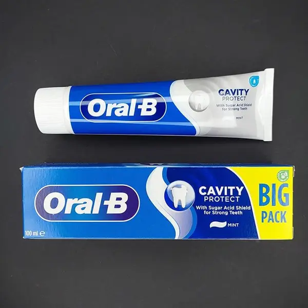 خمیر دندان اورال بی Oral B ضد پوسیدگی مدل Cavity Protect حجم 100 میل