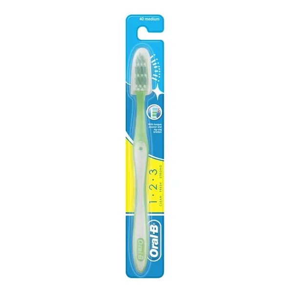 مسواک اورال-بی مدل 123  Oral-B 123 Size 40 Tooth Brush