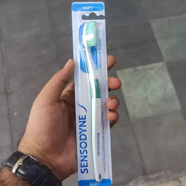 مسواک سنسوداین مدل Plaque با برس متوسط