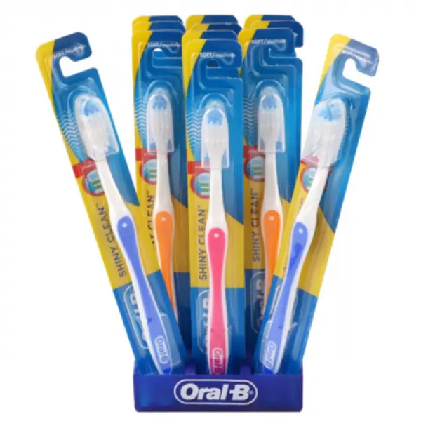 مسواک اورال-بی مدل Shiny Clean با برس متوسط Oral-B Shiny Clean  Medium Toothbrush