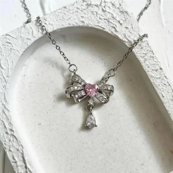 گردنبند قلب و پاپیون ژوپینگ