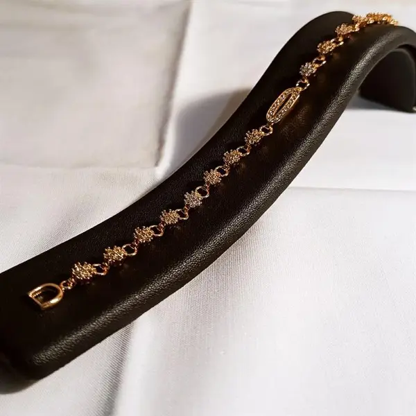 دستبند طرح گل برند ژوپینگ کد 002997