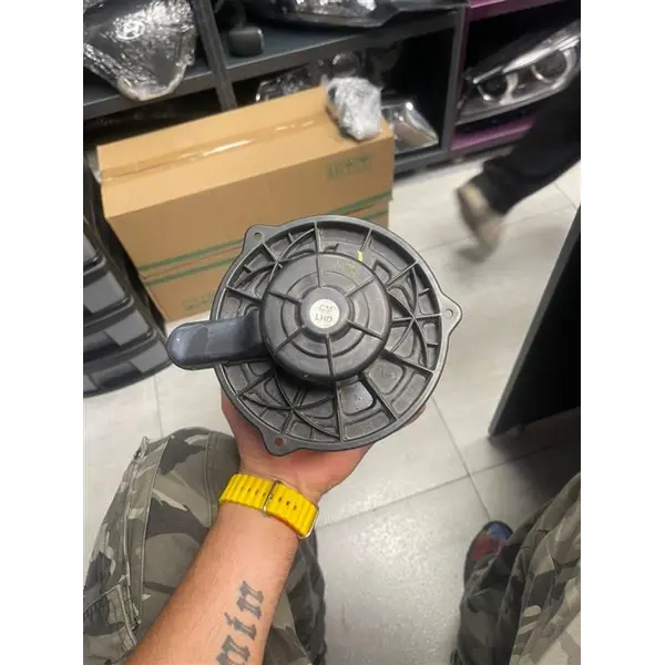 موتور فن بخاری هیوندای سانتافه ۲۰۰۹