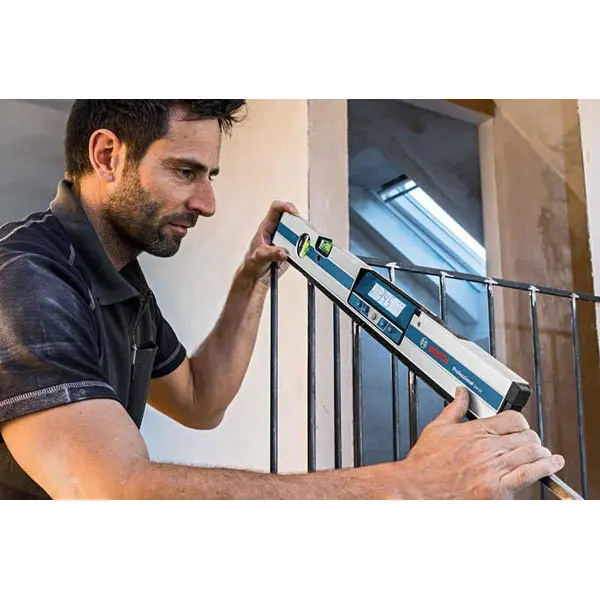 تراز دیجیتالی بوش مدل GIM 60 - 4