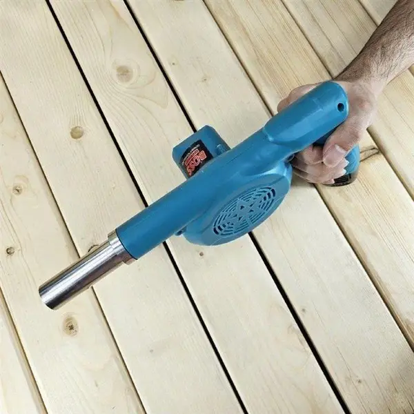 دستگاه دمنده شارژی باس مدل بلوور کد 18V