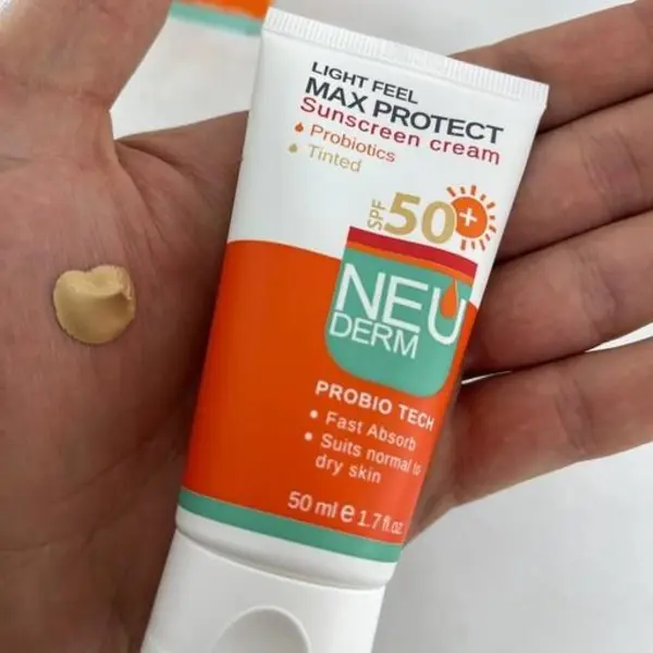 کرم ضد آفتاب رنگی مکس پروتکت انواع پوست نئودرم SPF50 - 2