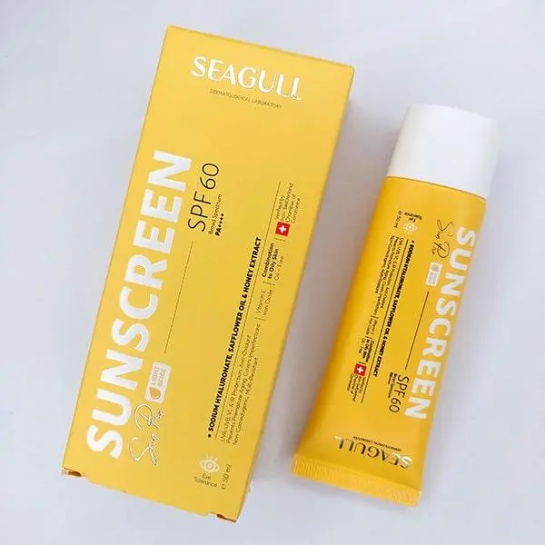 کرم ضدآفتاب رنگی بژ روشن فاقد چربی پوست های مختلط تا چرب SPF60 سی گل 50میل - 6