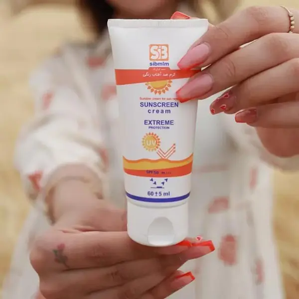 کرم ضد آفتاب فاقد رنگ با SPF 60 حجم 50 میلی لیتر سی گل - 5