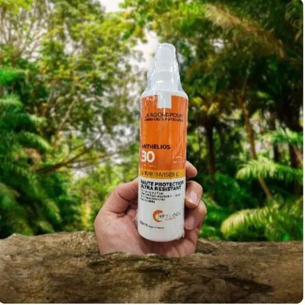 اسپری ضد آفتاب لاروش پوزای مدل Anthelios Invisible حجم 200 میلی لیتر spf30 - 4