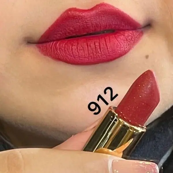 رژلب جامد سالوته مدل 912 - 3