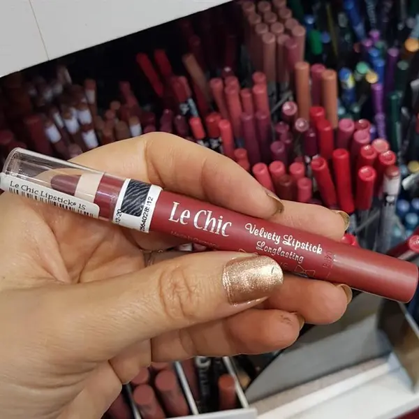 رژ لب مدادی لچیک مدل velvet شماره 15 - 3
