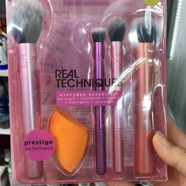 براش پودر مدل مینی پودر mini powder ریل تکنیک REAL TECHNIQUES - 2