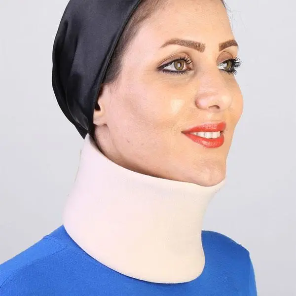 گردن بند طبی چانه دار طب و صنعت 50600 - 5