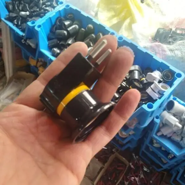 سرپیچ دوشاخه دار کلیددار مشکی - 2