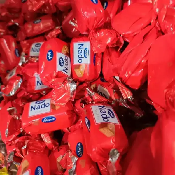 تافی کاراملی با روکش کاکائویی نادو شونیز - 1000گرم - 3
