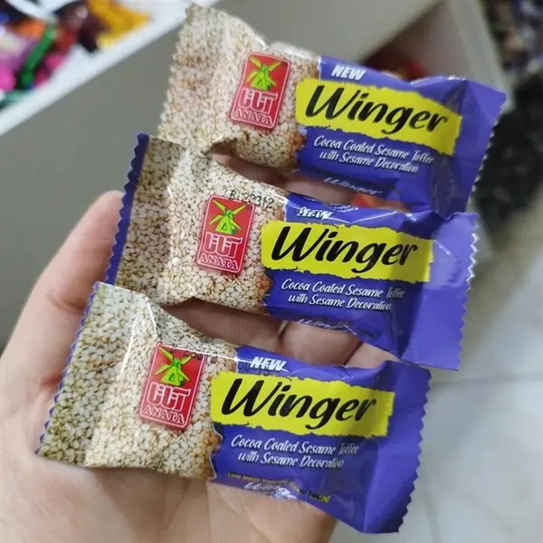 تافی شکلاتی با روکش کنجد وینگر آناتا - 500 گرم - 4