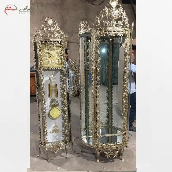 ست ساعت ایستاده و ویترین بدنه تمام برنجی مدل تسمه بادمجانی - 2