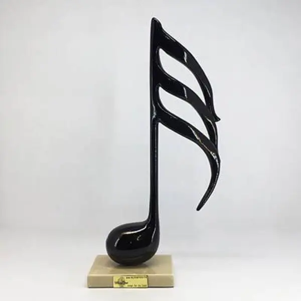مجسمه ویلوتری مدل سه لا چنگ کد 203
