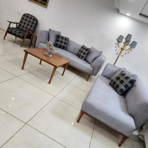 مبل راحتی کاپر هفت نفره یکی ازتکی ها پارچه ای ودیگری دسته دارچوبی پولکا ارسال باربری وپس کرایه - 2
