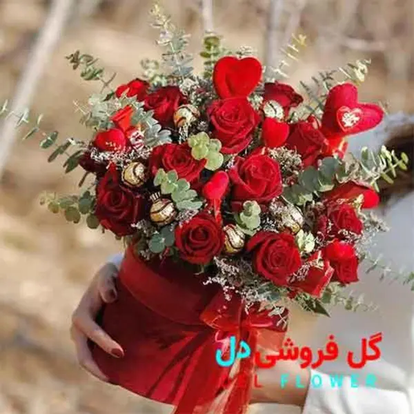 باکس گل رز با شکلات 448 - 2
