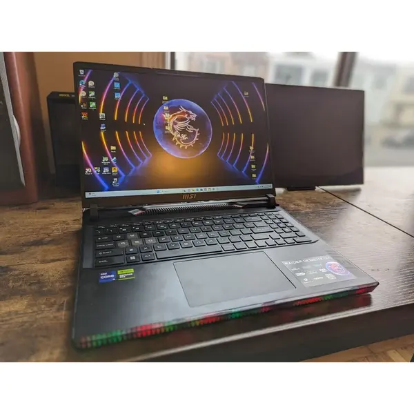 لپ تاپ 16 اینچی ام اس آی مدل Raider GE68 HX 14VFG-i7 14700HX-RTX4060 8GB-32GB DDR5-1TB+512GB SSD-QHD 240Hz-W - 6